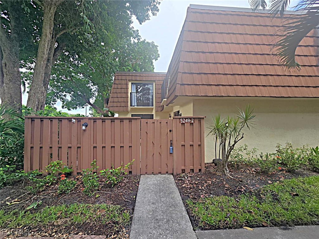 5249 Cedarbend Drive, Apt 2