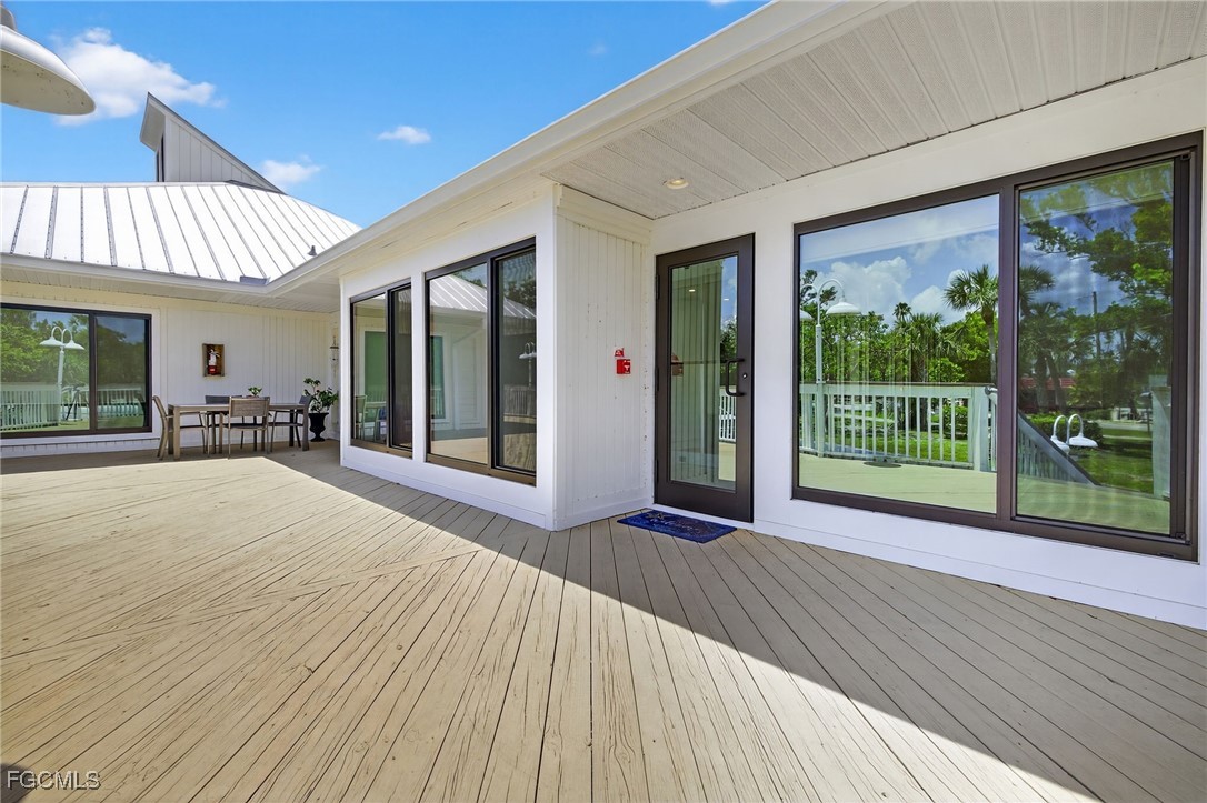 1101 Periwinkle Way, Apt D1