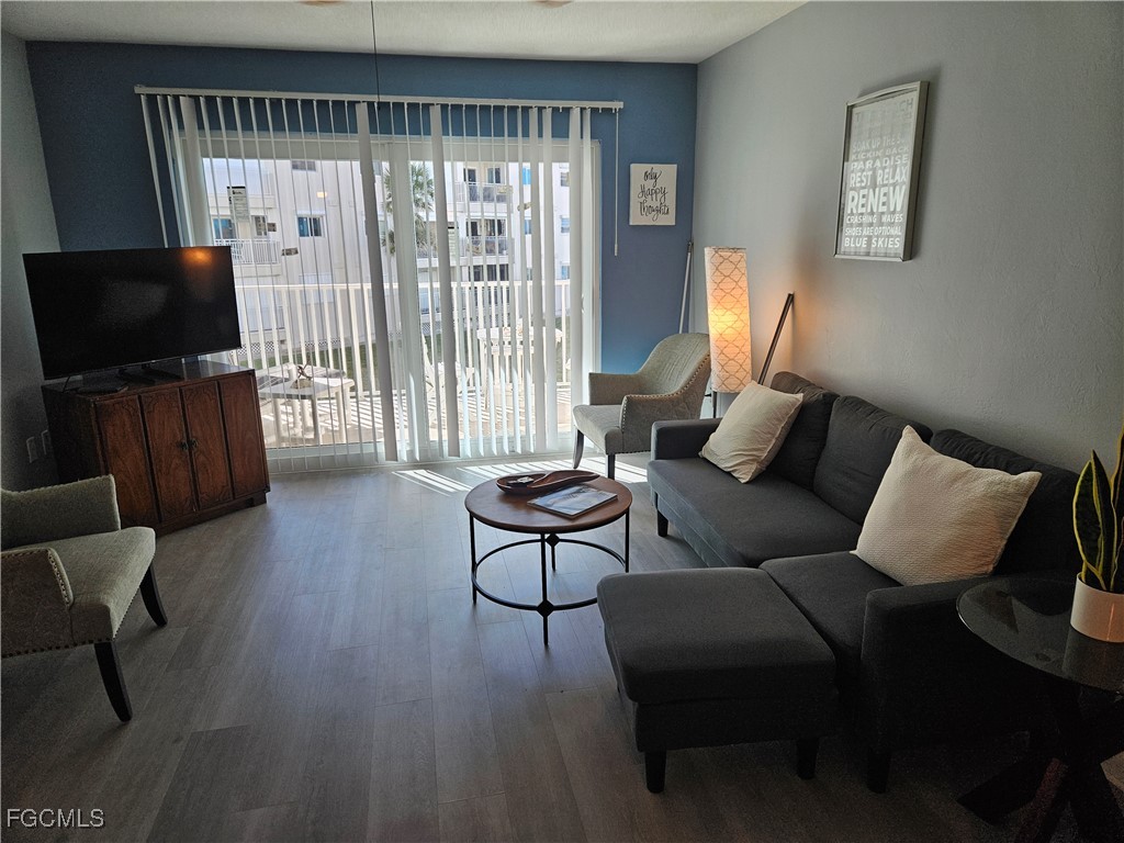 7400 Estero Boulevard, Apt 214