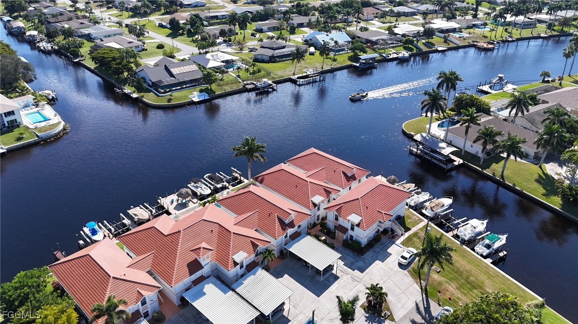 4041 SE 11th Place, Apt 105