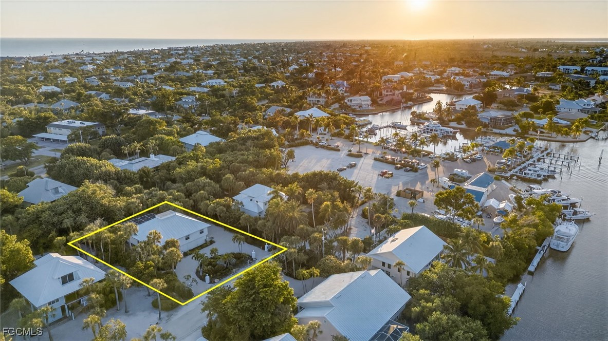 611 N Yachtsman Drive