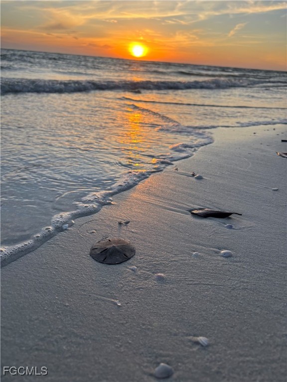 4411 Bay Beach Lane, Apt 744