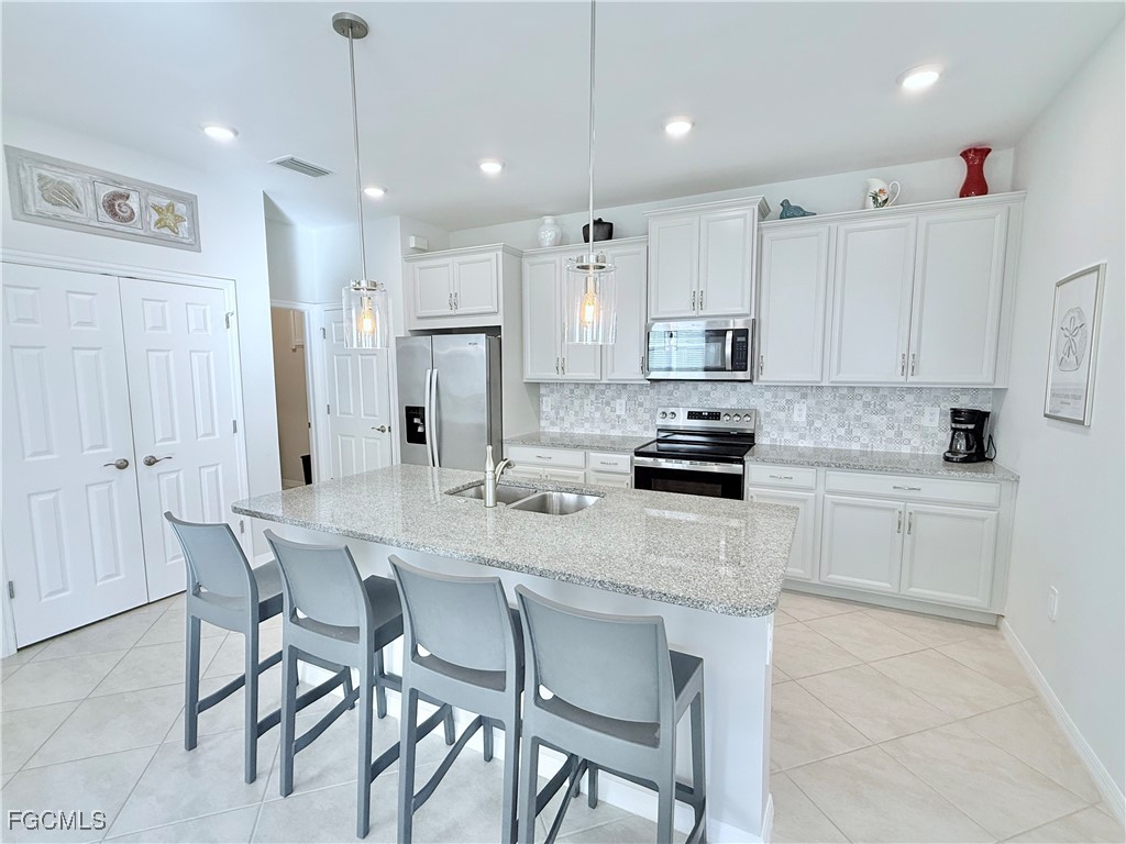 3029  Royal Gardens Avenue