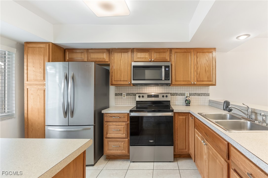 309 Cape Coral Parkway, Apt 206