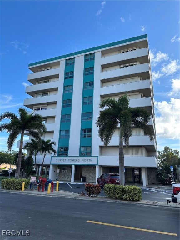 4803  Sunset Court, Apt 606