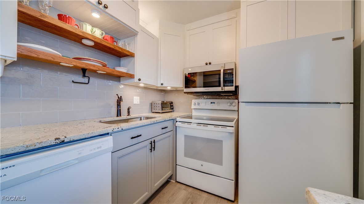 1115 Tropic Terrace, Apt FL