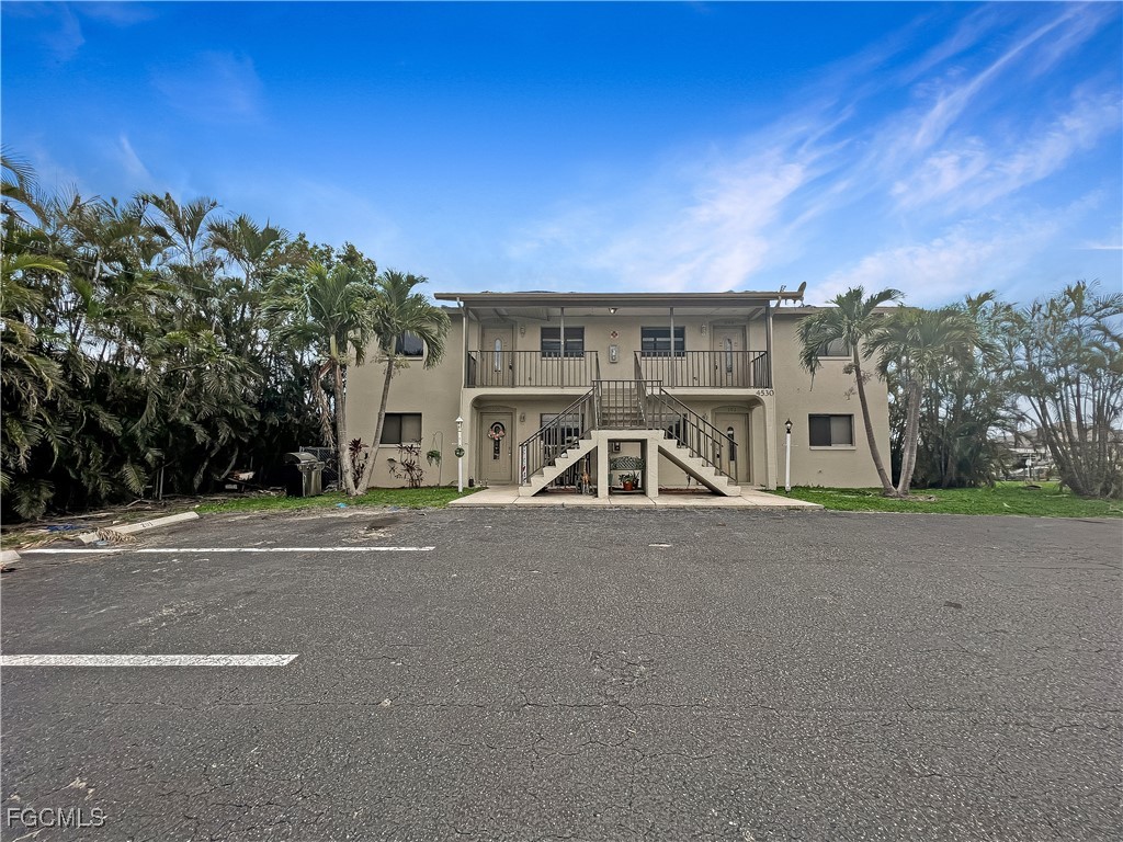 4530 SW 10th Avenue, Apt 101