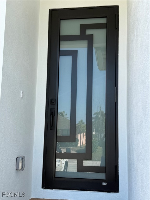 15335/ 15337  Wall Drive