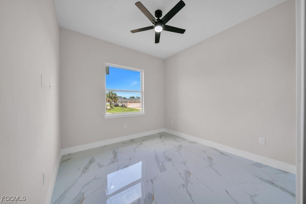 4648/4650  Leonard Boulevard