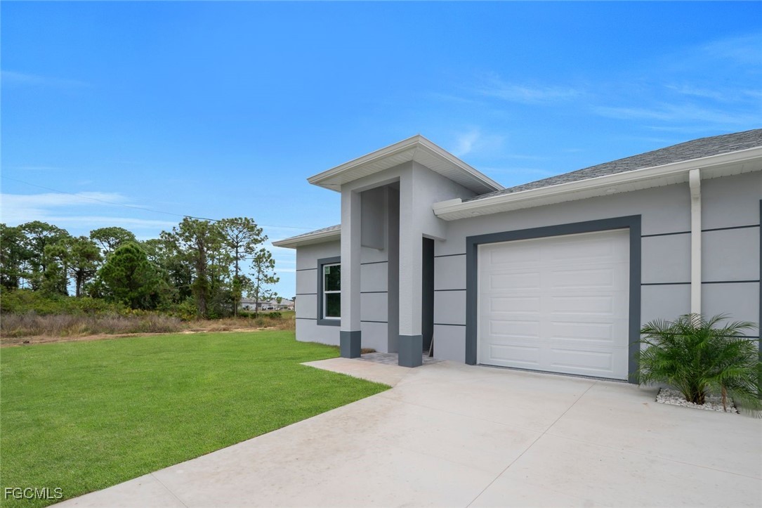 4648/4650  Leonard Boulevard