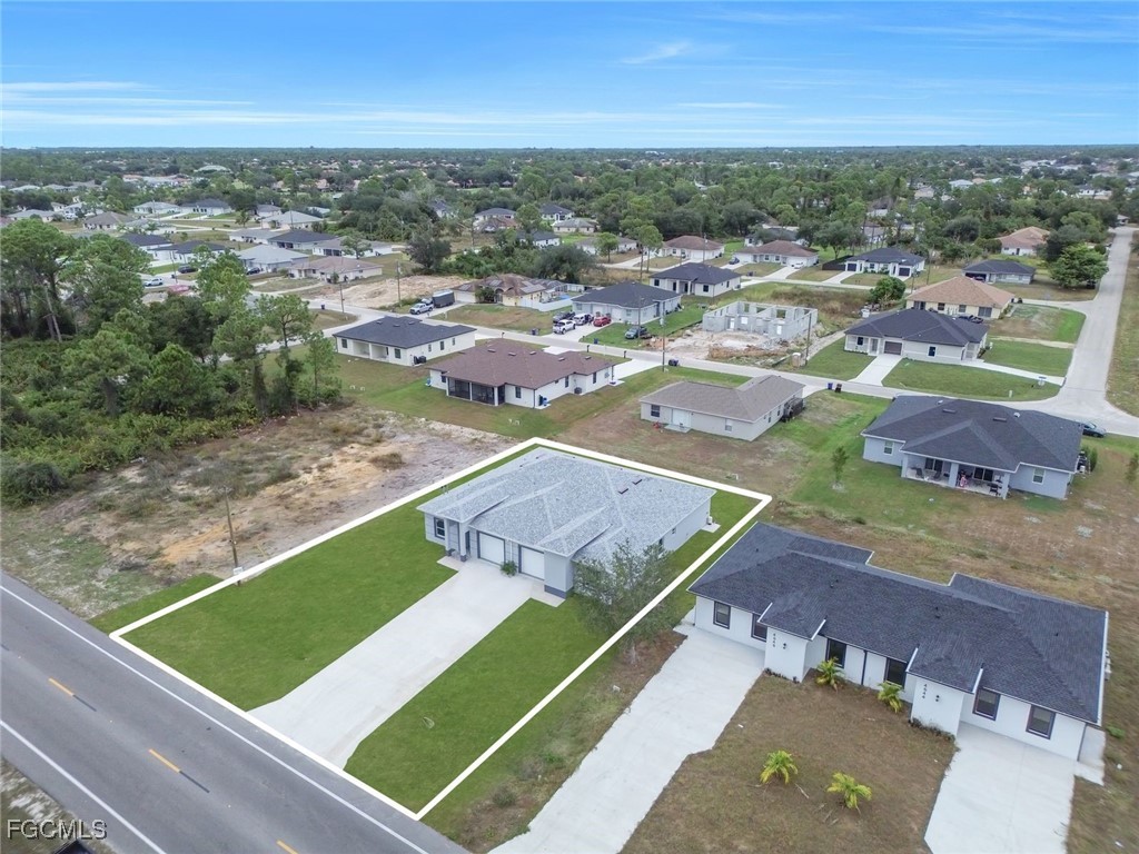 4648/4650  Leonard Boulevard