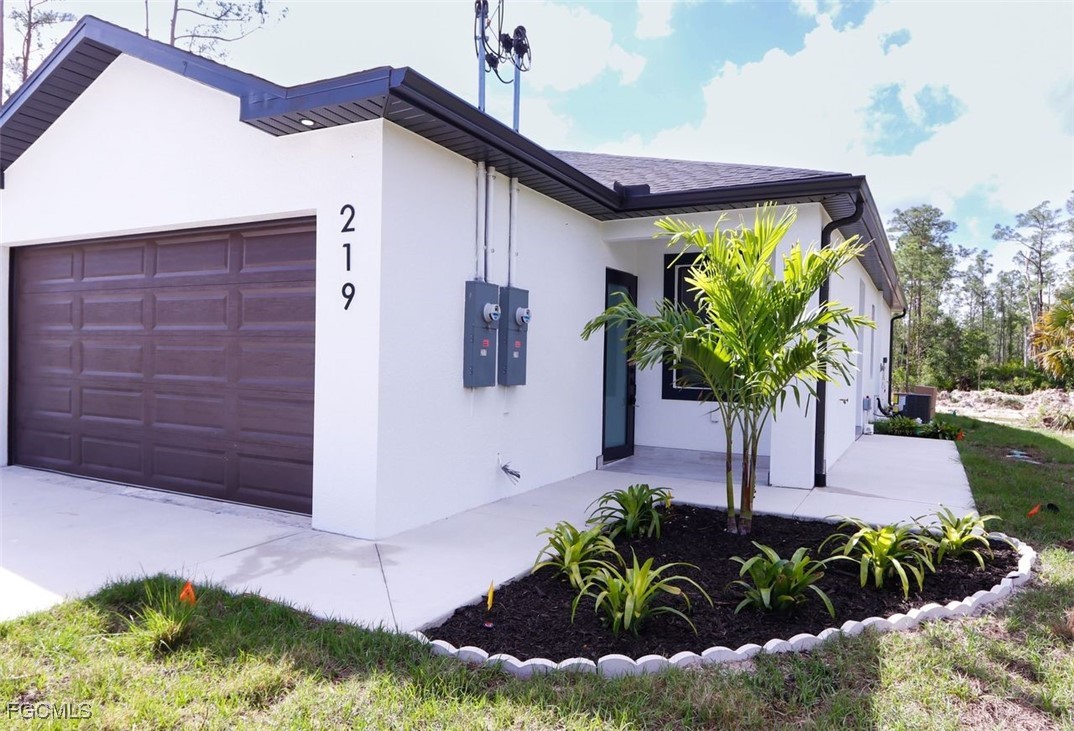 219 Greenbriar Boulevard