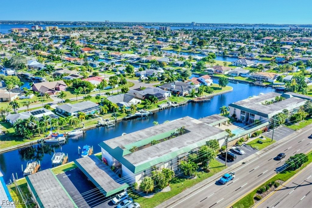 3901 Del Prado Boulevard, Apt 202