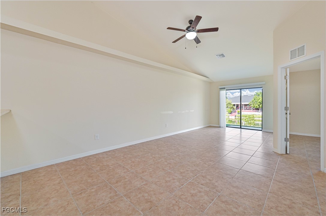 611/613 SE 14th Street