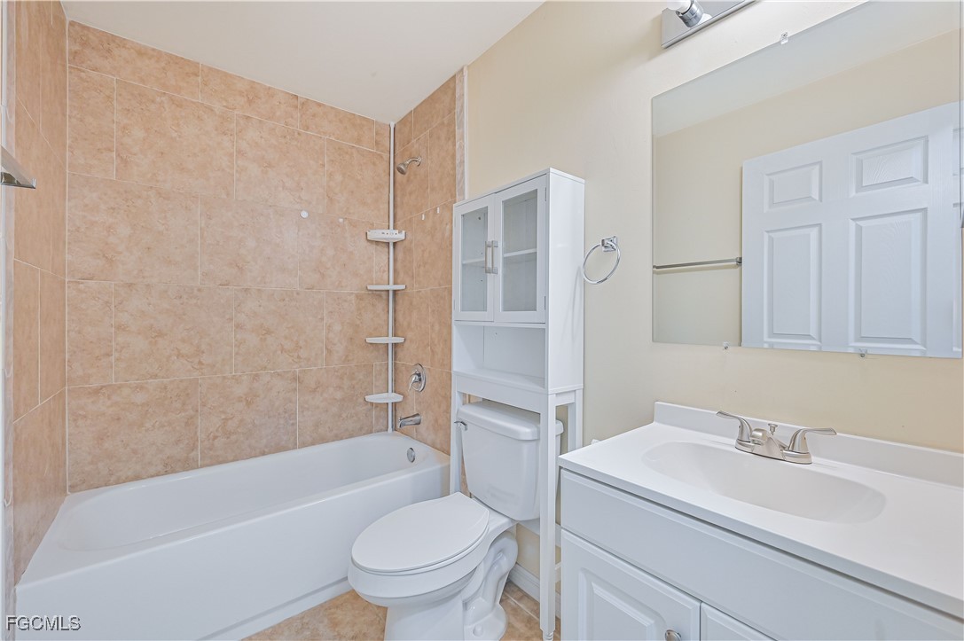 611/613 SE 14th Street