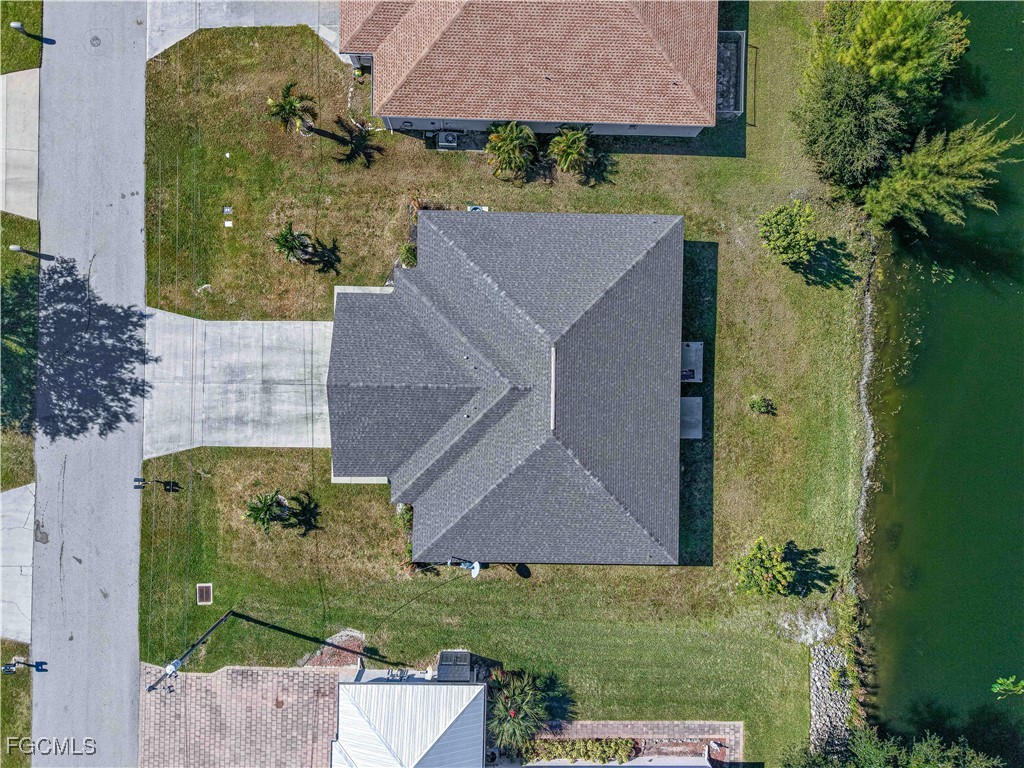 611/613 SE 14th Street