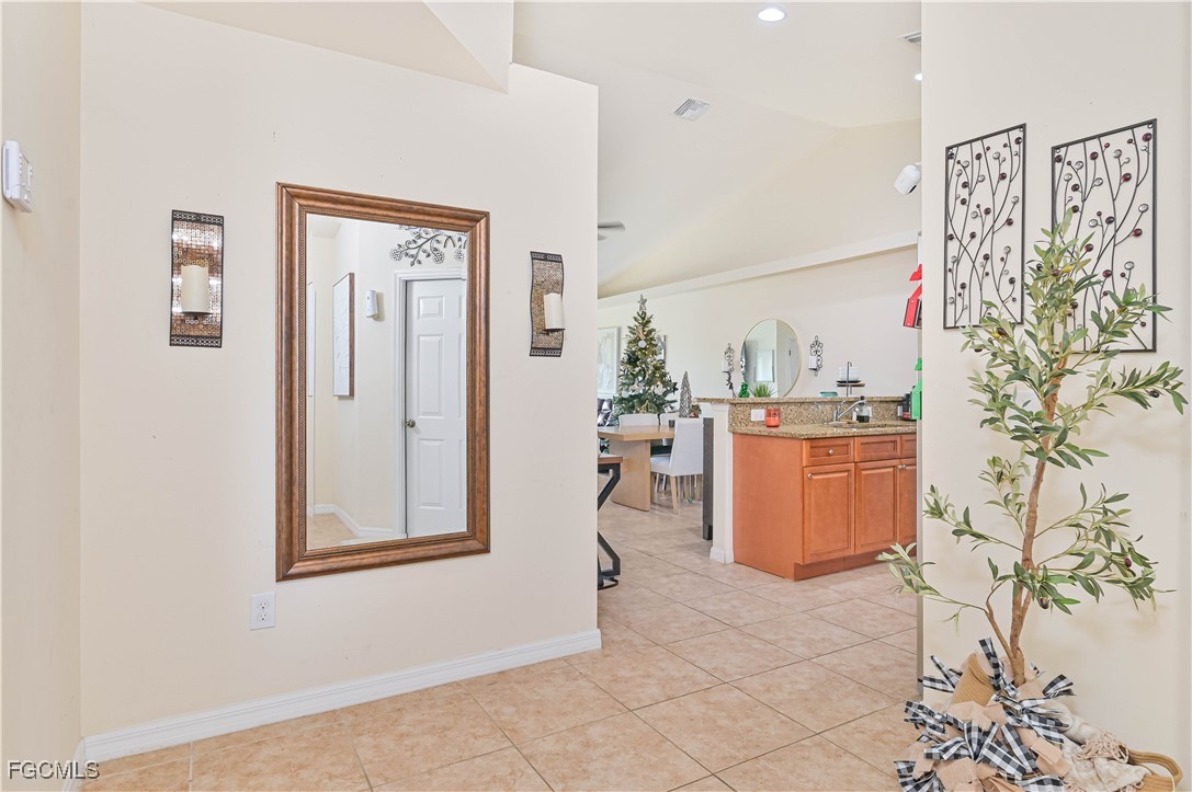 611/613 SE 14th Street