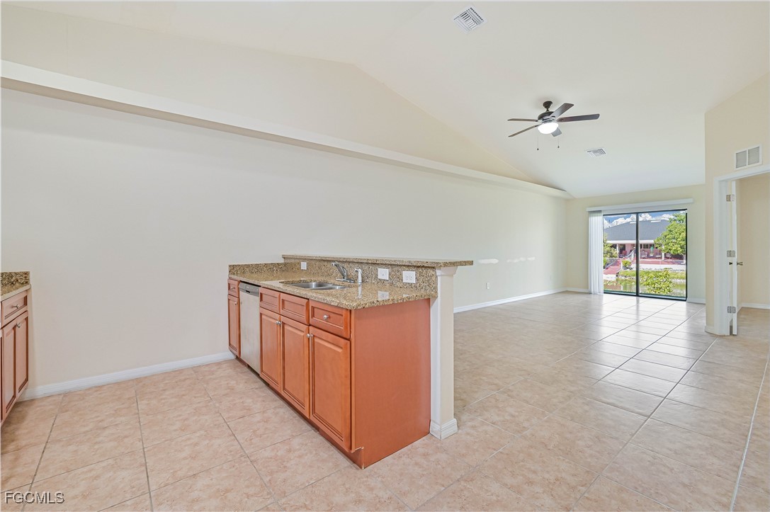 611/613 SE 14th Street