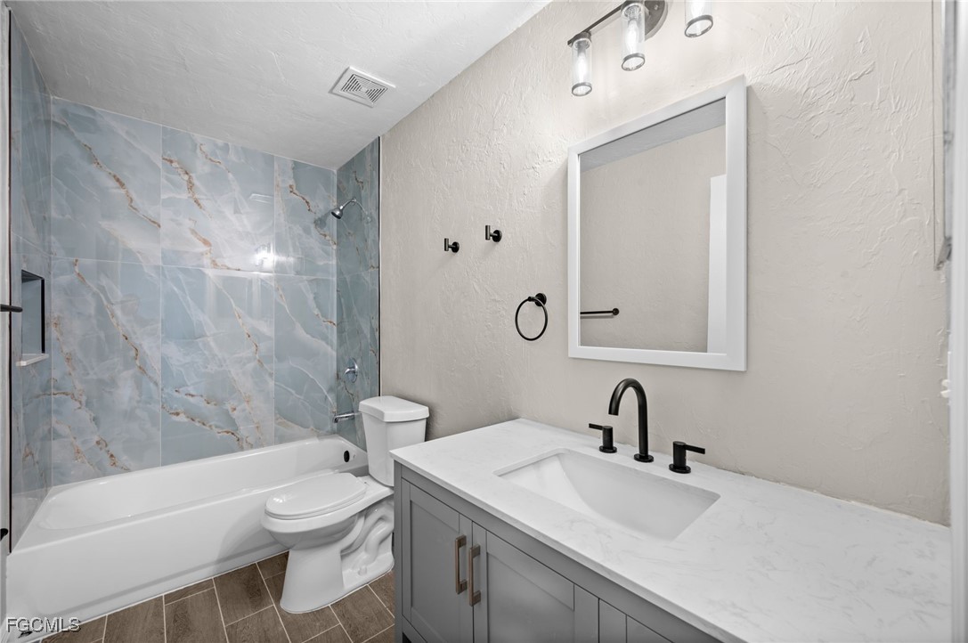 4541/4543  27th Street