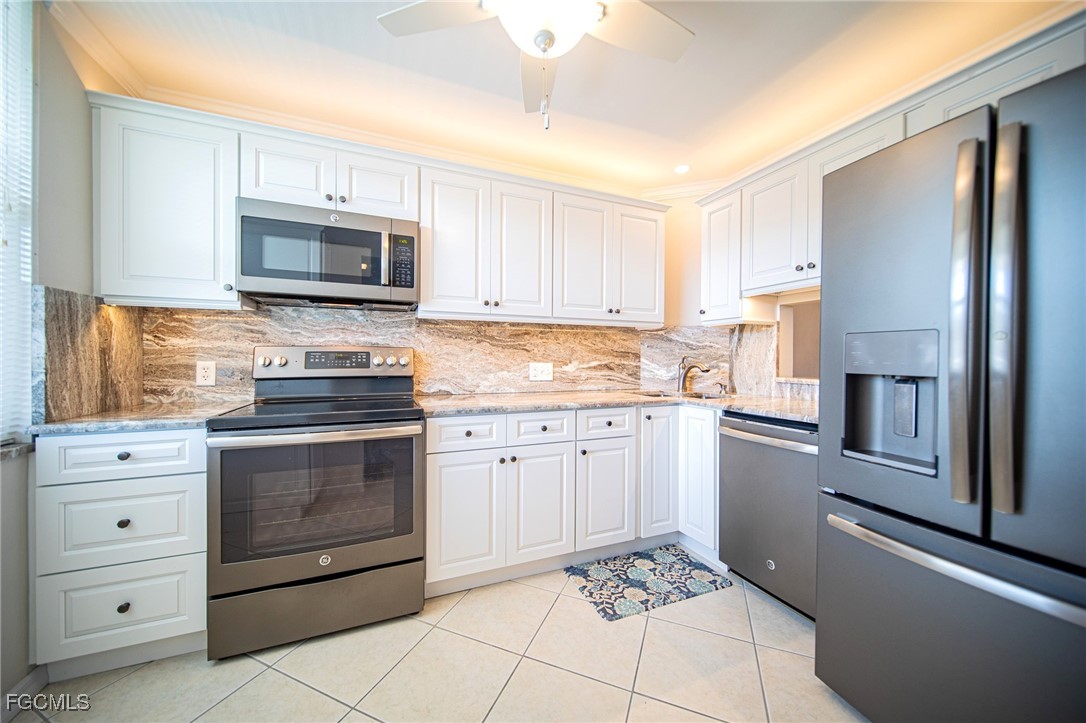 5959  Winkler Road, Apt 206