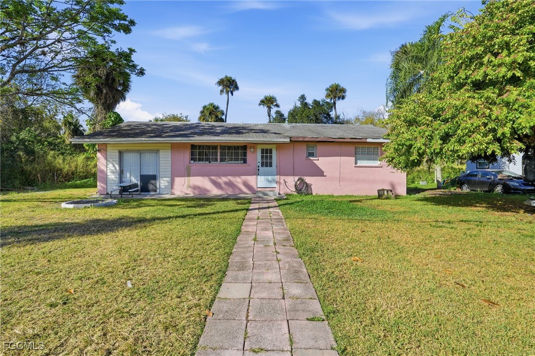 829 N Bridge St Street