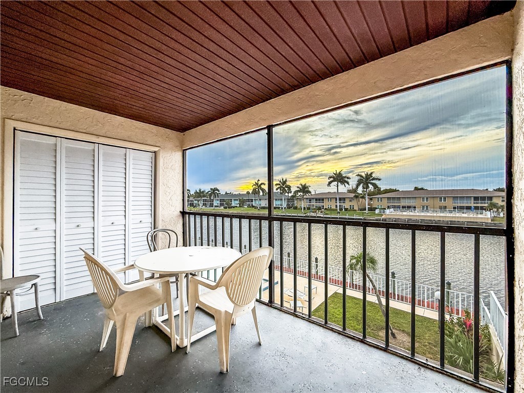 4534 SE 5th Place, Apt 11