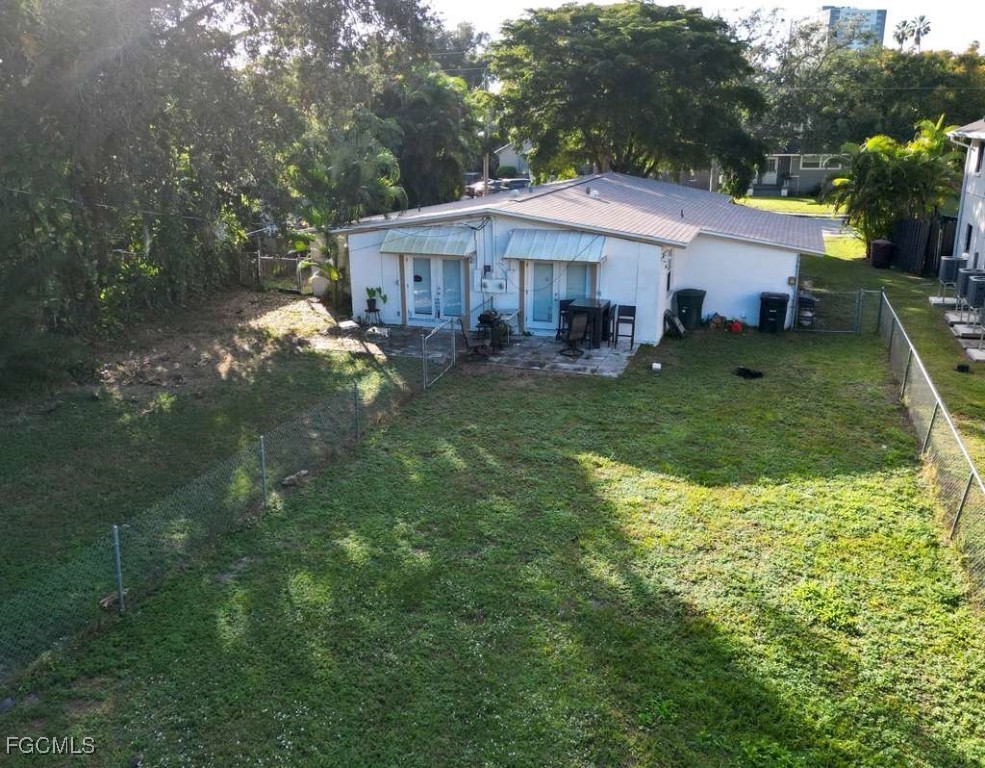 1531/1533  Evans Avenue