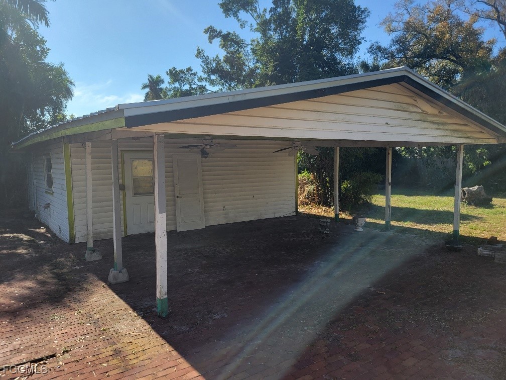 4272/4278  Scott Avenue