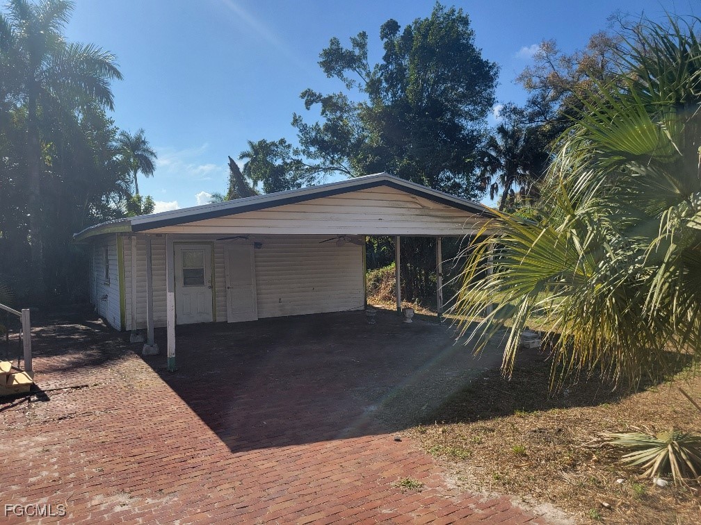 4272/4278  Scott Avenue