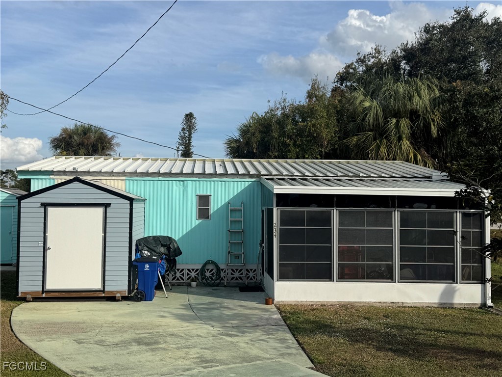 234  Lamplighter Lane