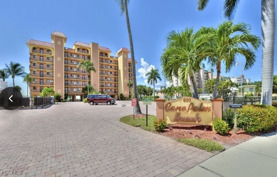 600  Estero Boulevard, Apt 405