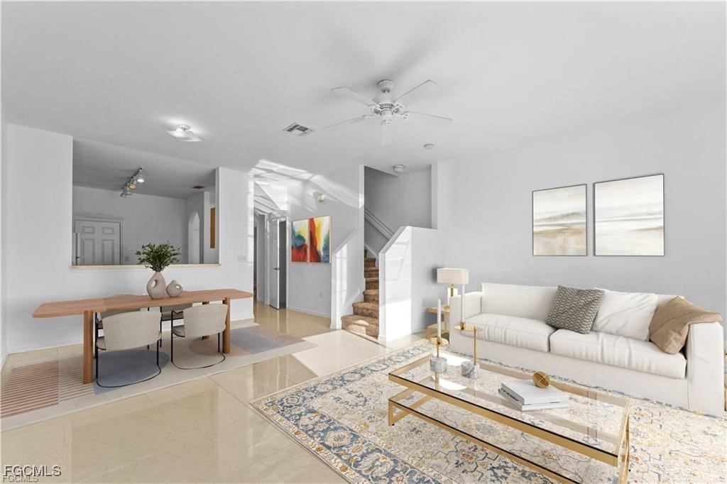 3637  Pine Oak Circle, Apt 105