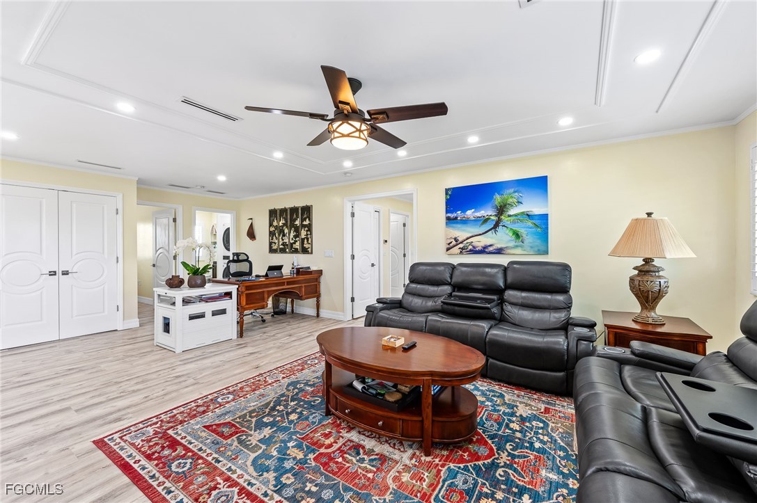 21520/522  Indian Bayou Drive