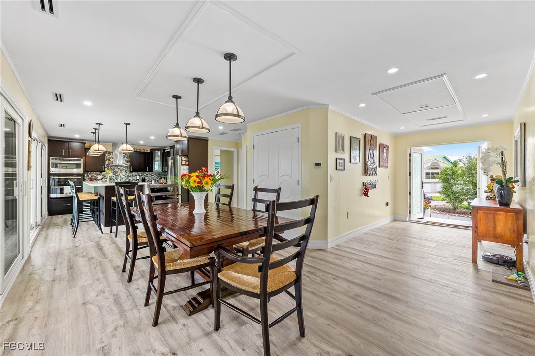 21520/522  Indian Bayou Drive