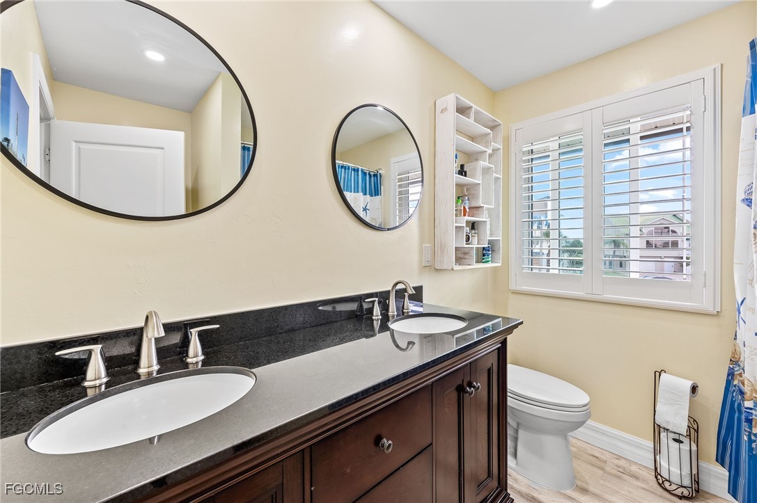 21520/522  Indian Bayou Drive