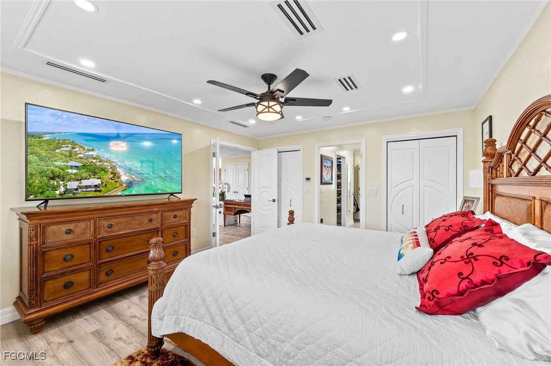 21520/522  Indian Bayou Drive