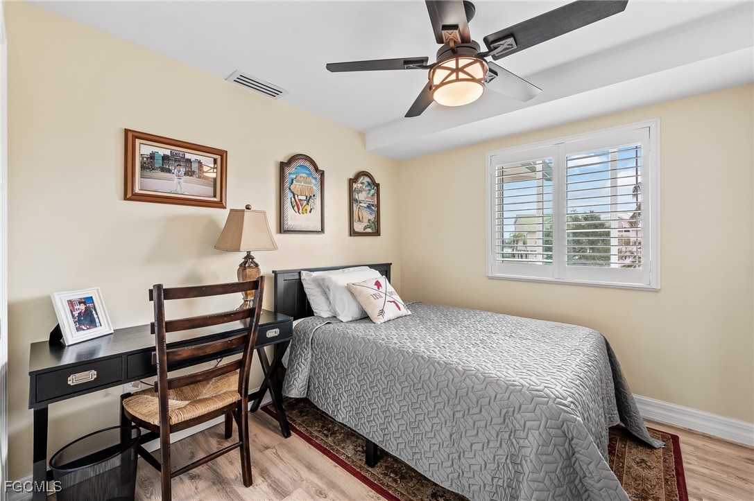 21520/522  Indian Bayou Drive