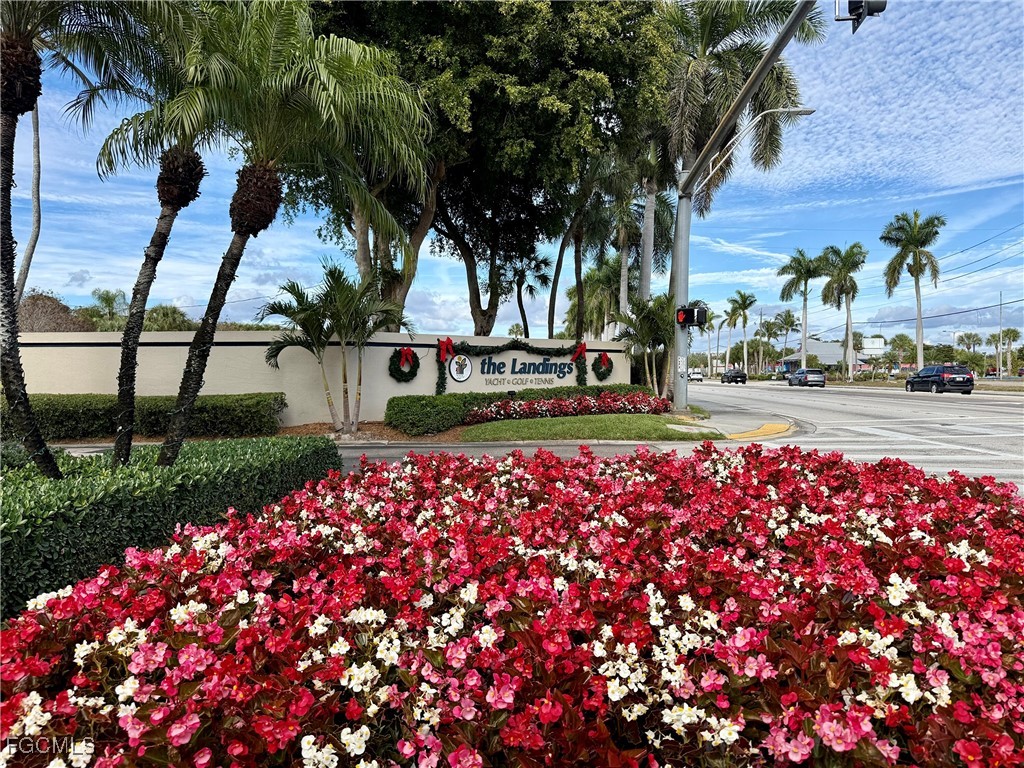 4384  Bowsprit Court, Apt 1C