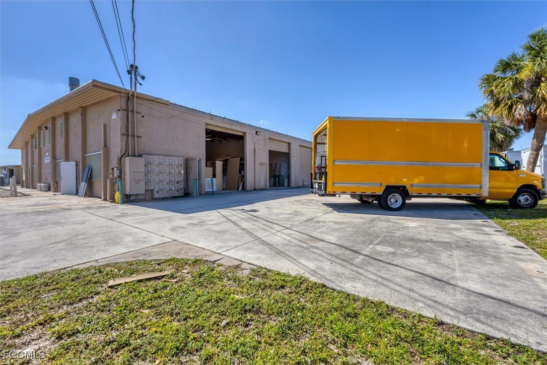 4240  JAMES #8 & 9 Street