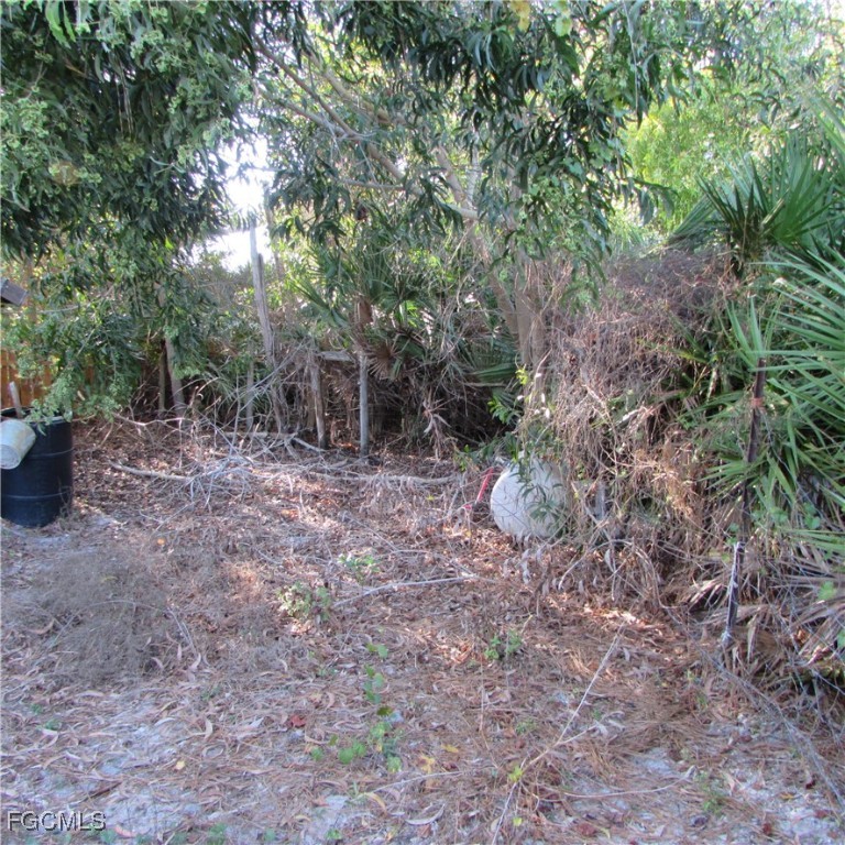 13560 / 13572  Stringfellow Road