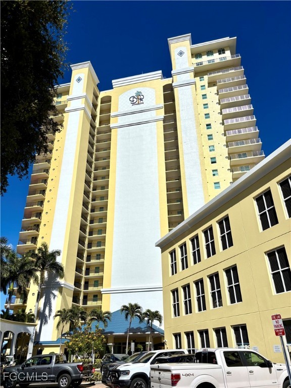 2797  1st Street, Apt 106