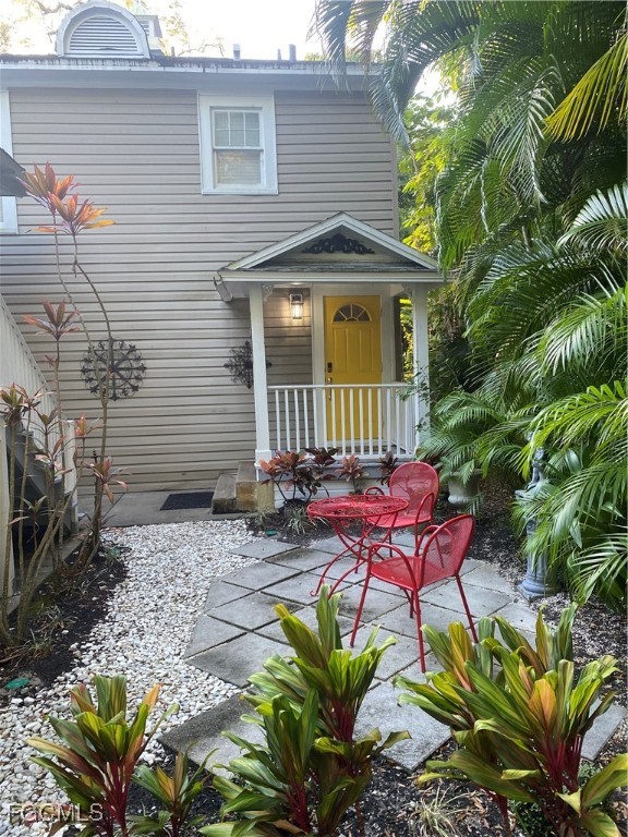 1618  Woodford Avenue