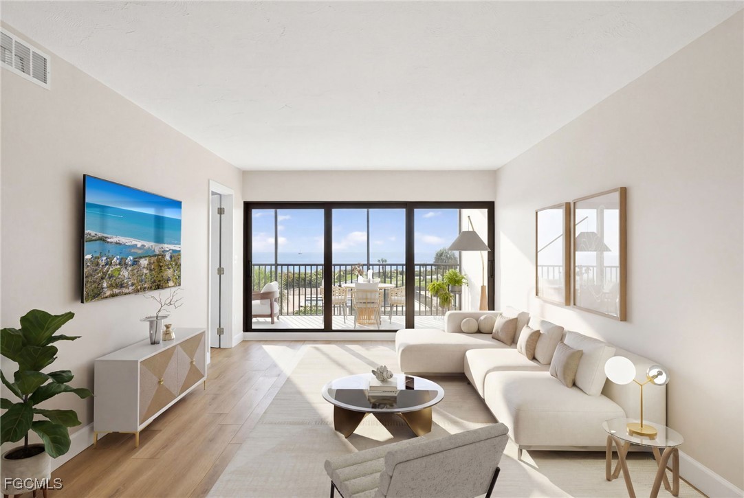 2737 W Gulf Drive, Apt 222