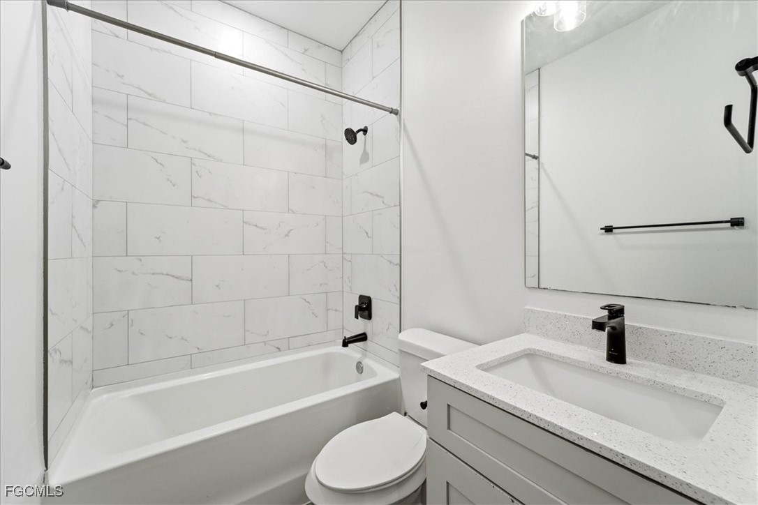 2530/2532 NW 31st Avenue