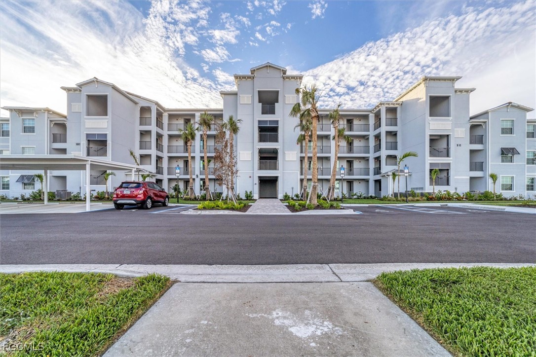 14041  Heritage Landing Boulevard, Apt 613