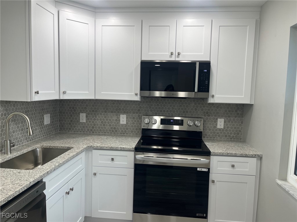 1740  Pine Valley Drive, Apt 313