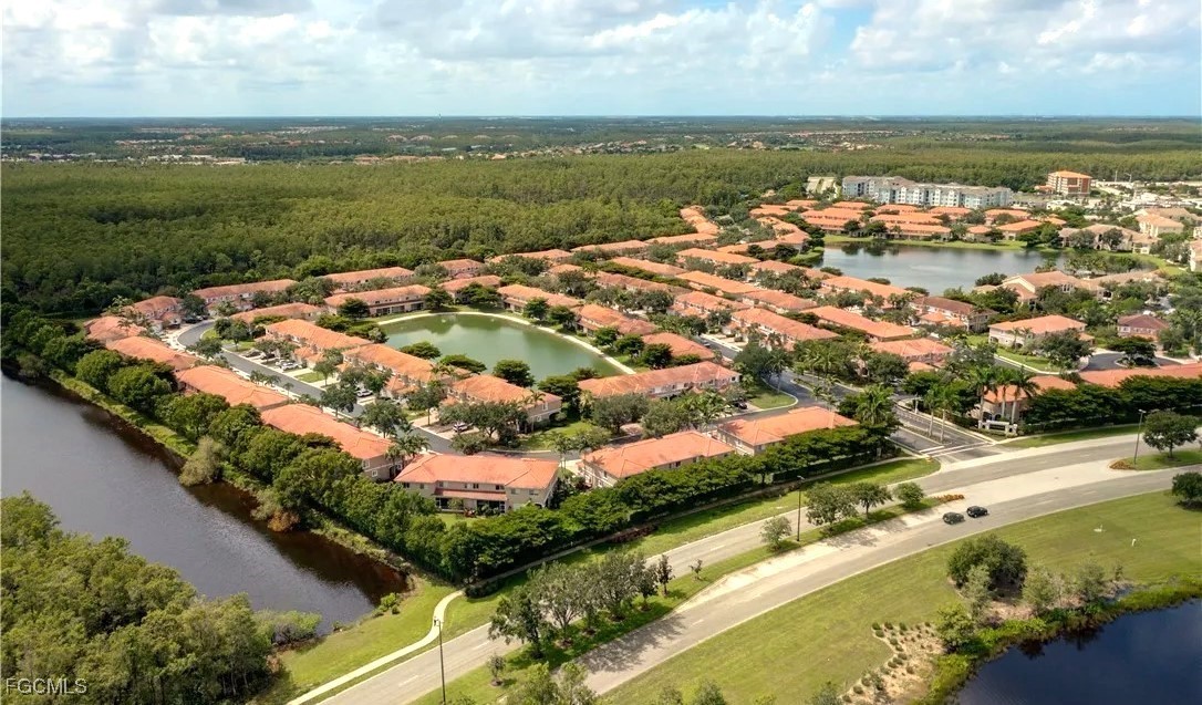 10009  Salina Street