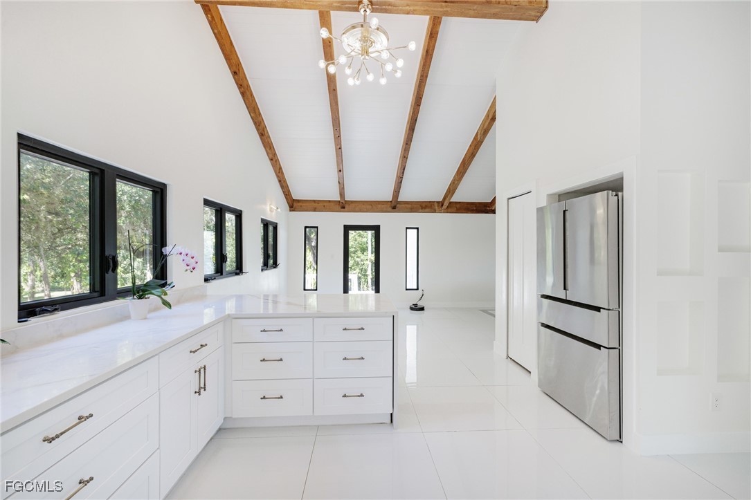 19481/483 S River Road