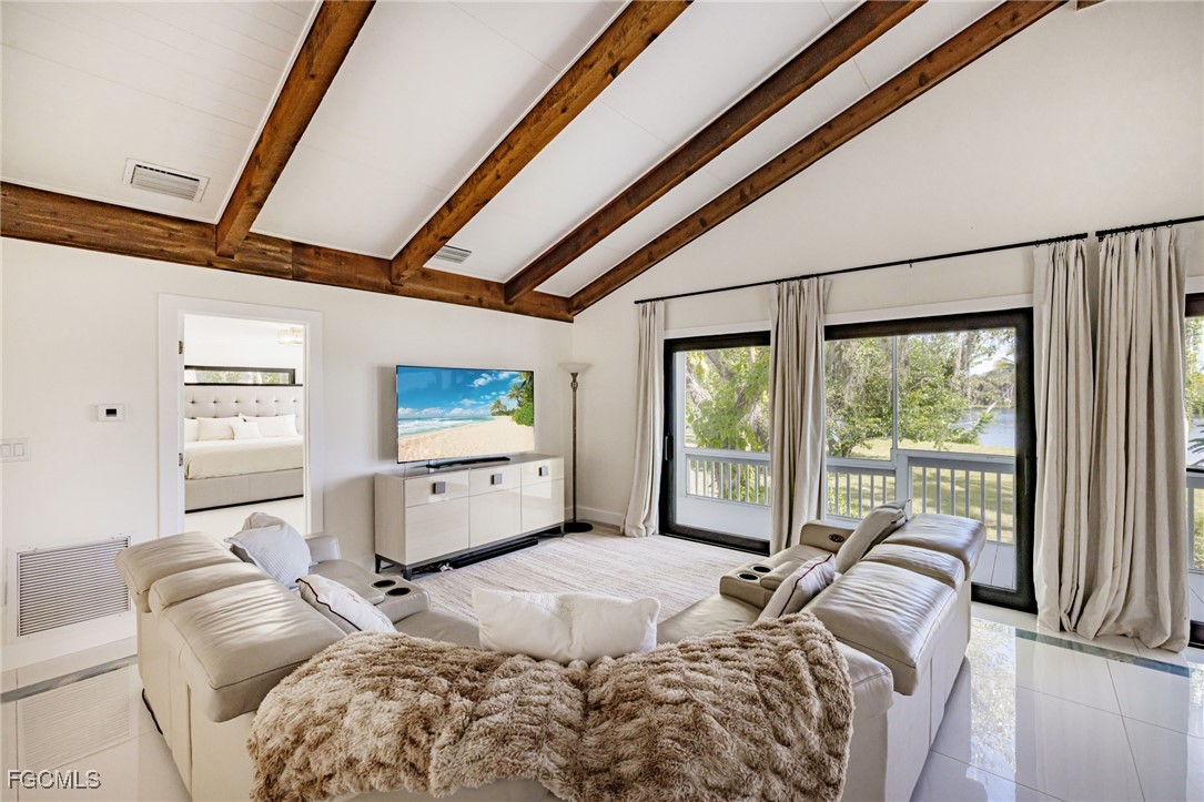 19481/483 S River Road