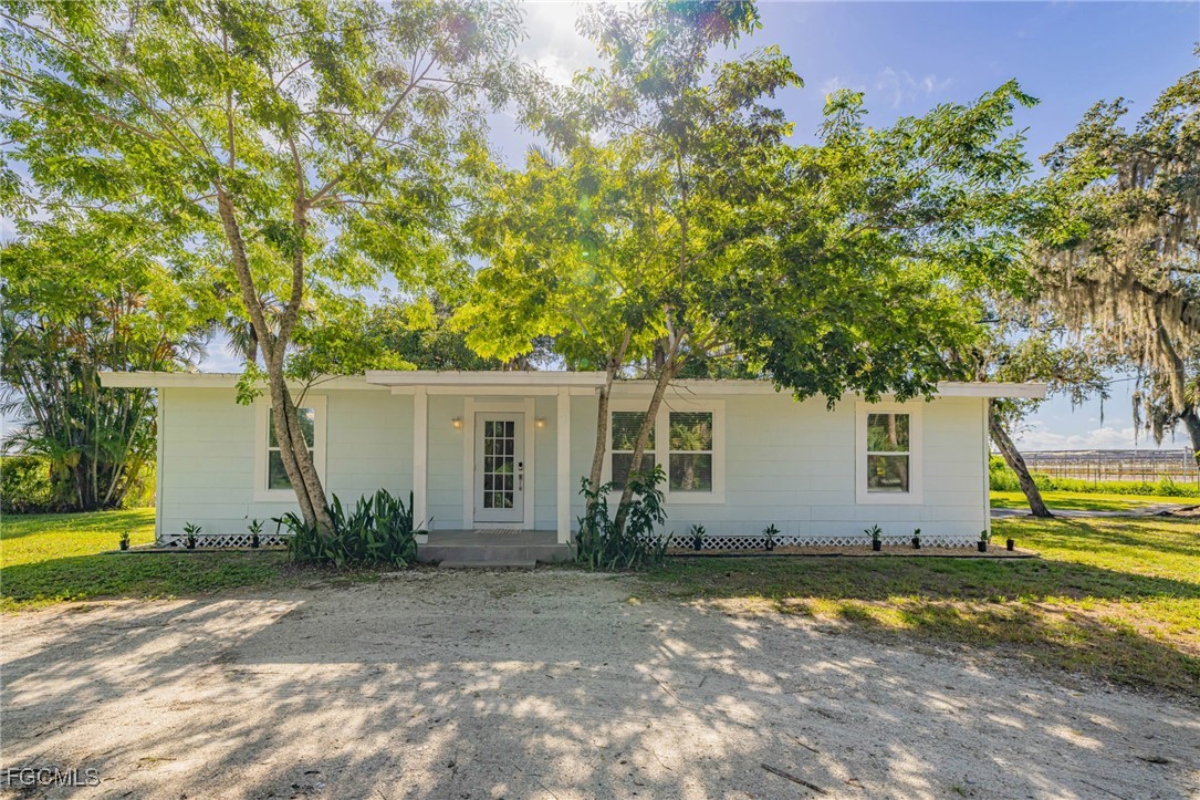 19481/483 S River Road